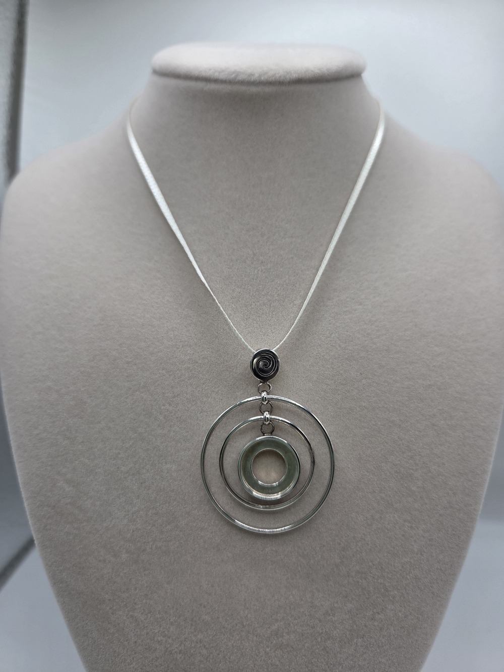 Kameleon Circle Pendant  - Contemporary Womens Jewelry Sterling Silver